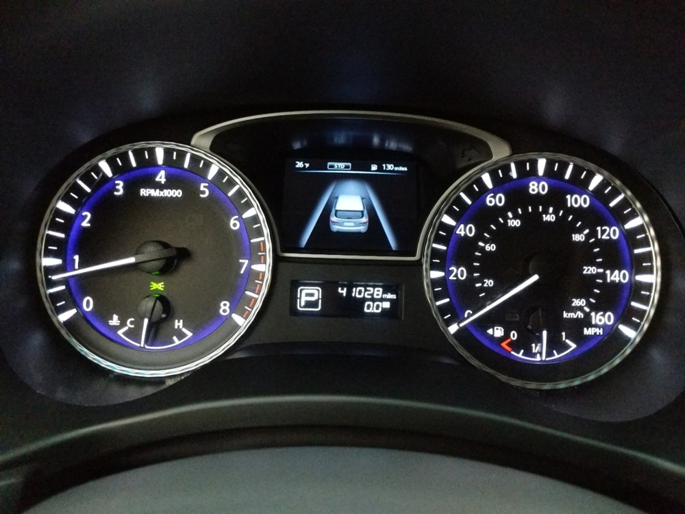 2015 INFINITI QX60 - Odometer Close Up