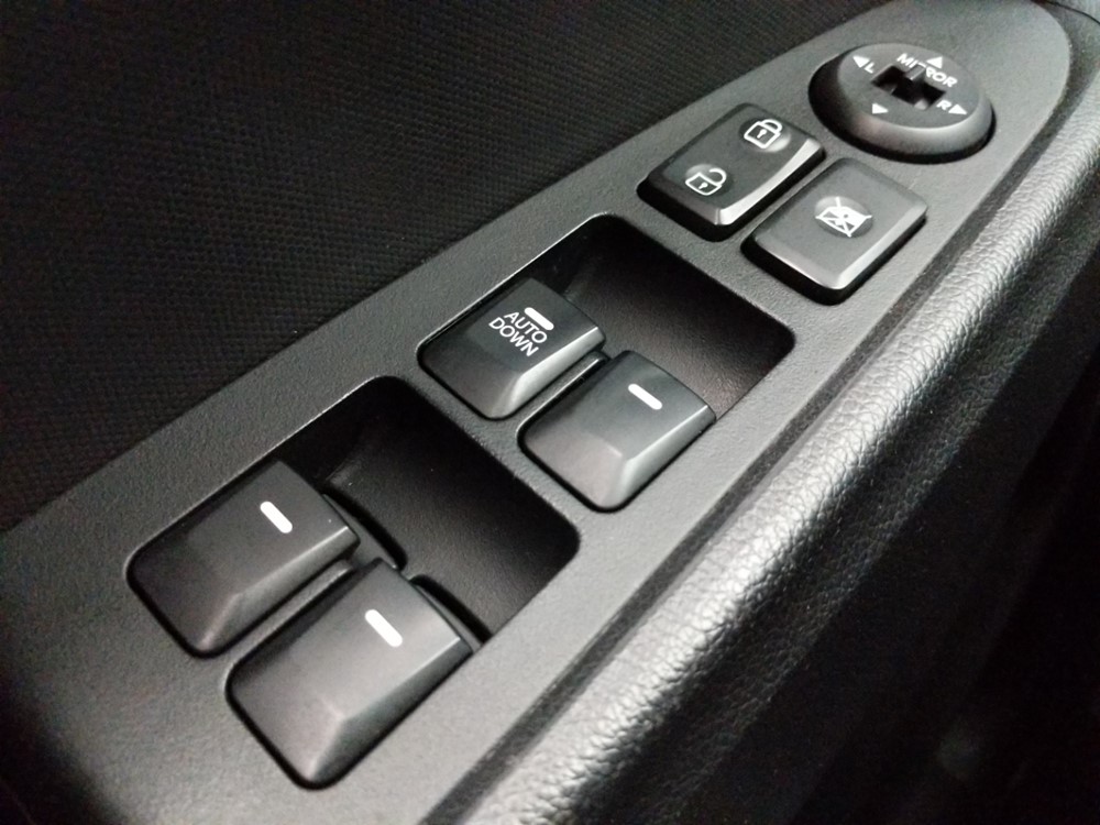 2013 Kia Sportage - Driver Power Windows/Lock Control