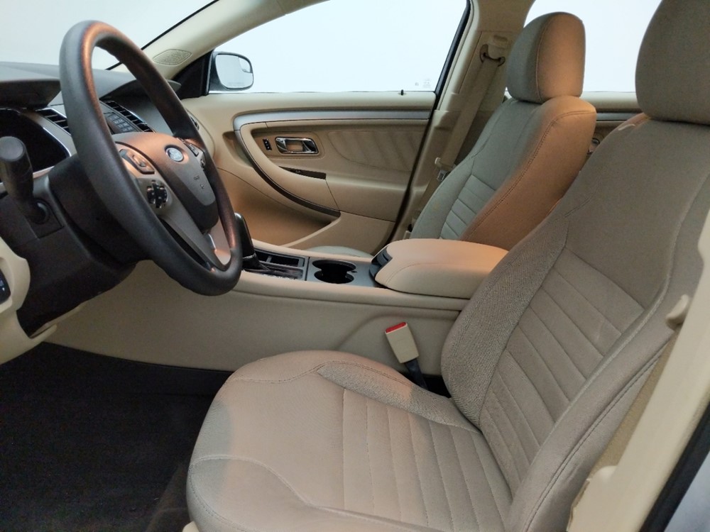 2014 Ford Taurus - Driver Front Seat