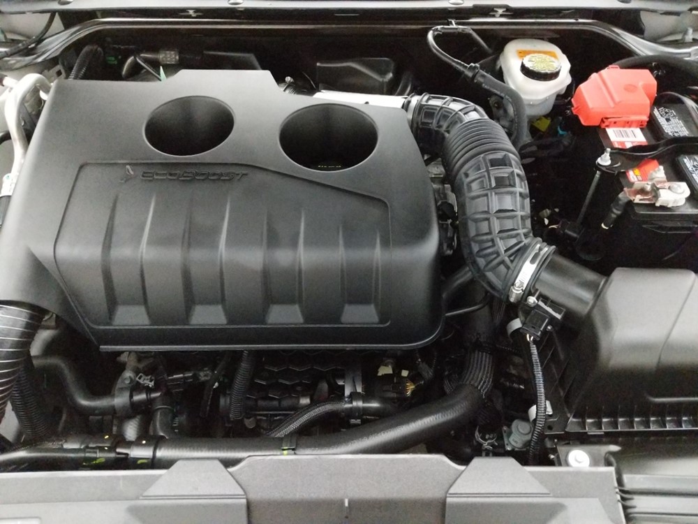 2014 Ford Taurus - Engine