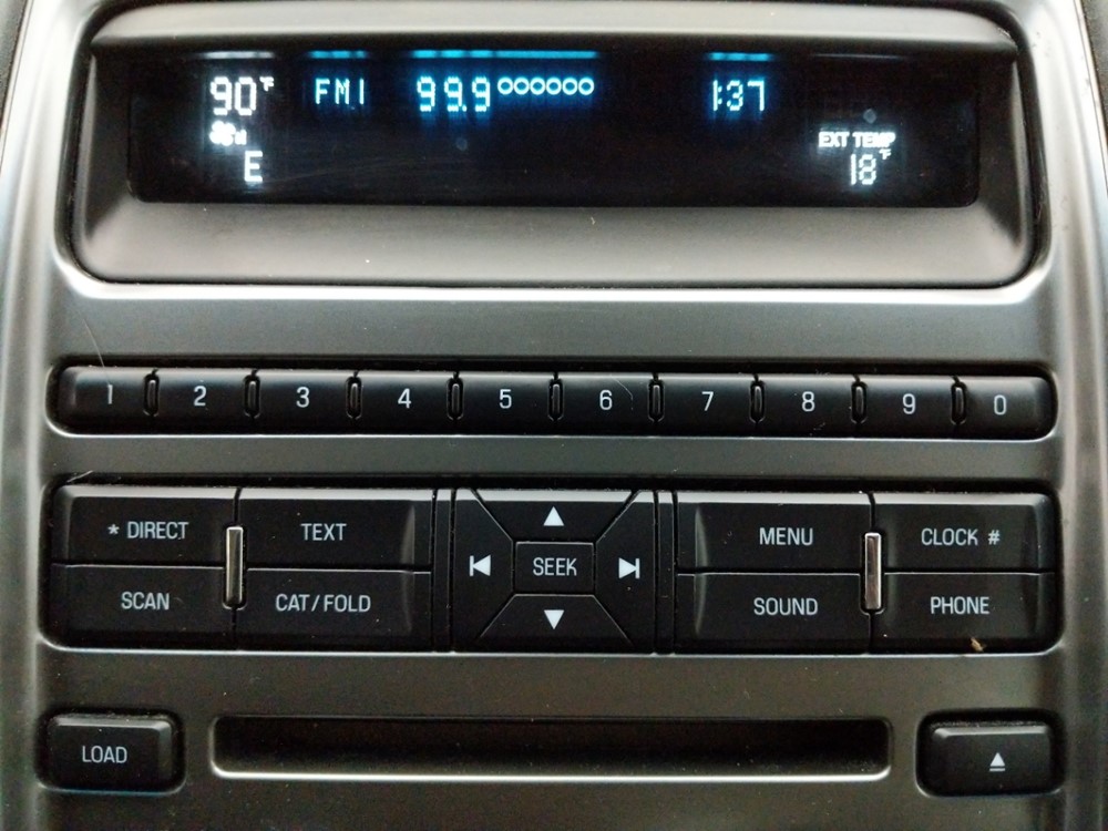 2010 Ford Taurus - Stereo Package