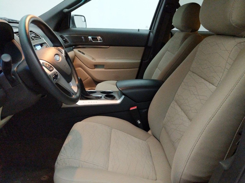 2013 Ford Explorer - Driver Front Seat
