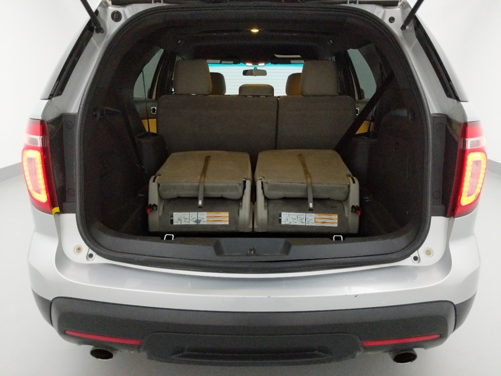 2013 Ford Explorer - Trunk