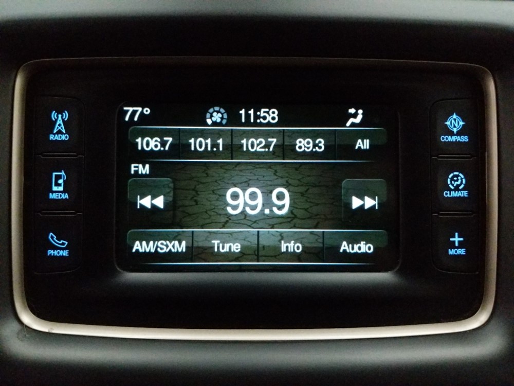 2017 Jeep Grand Cherokee - Stereo Package