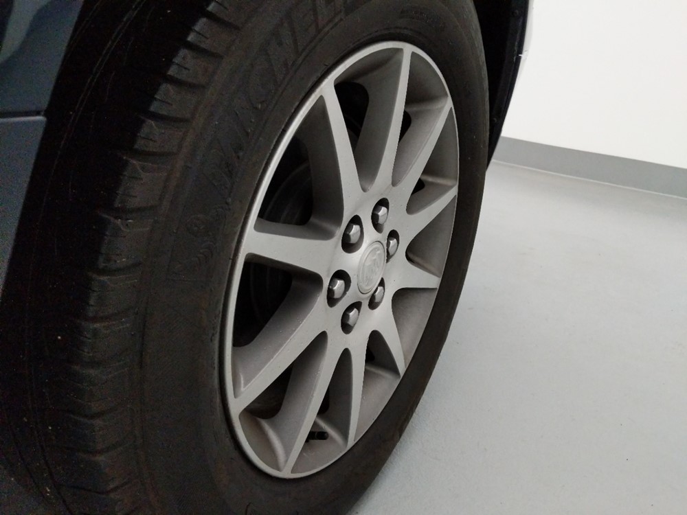 2017 Buick Enclave - Wheel