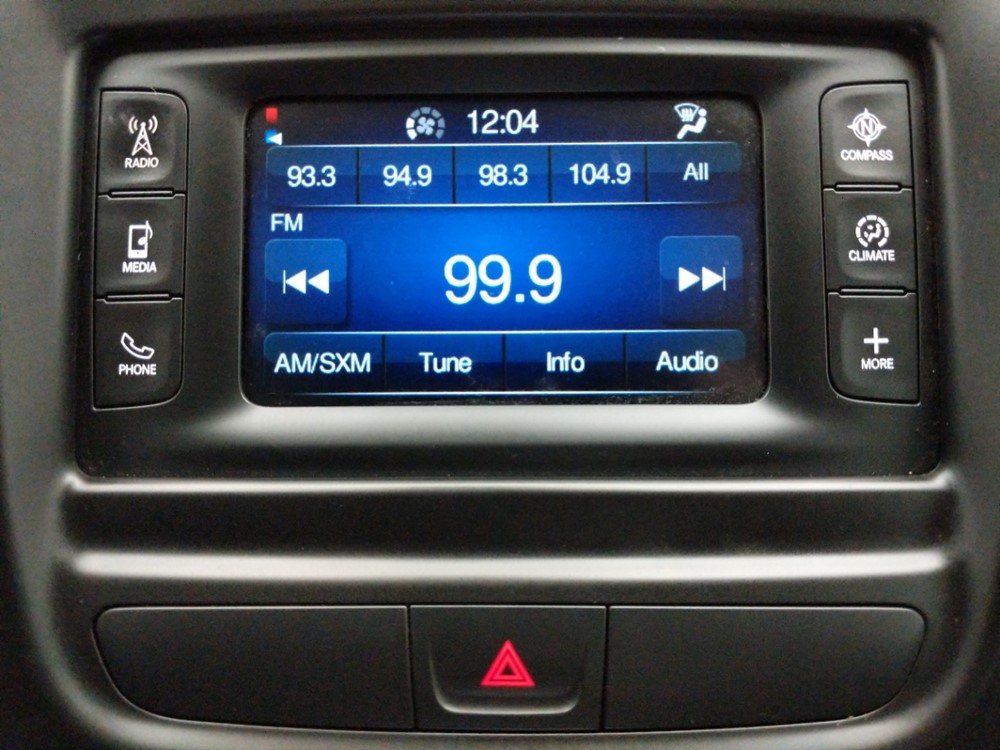 2015 Chrysler 200 - Stereo Package