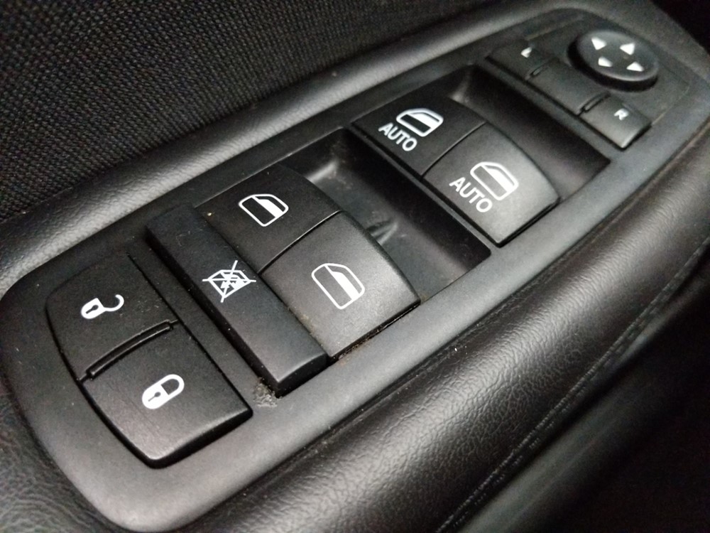 2015 Chrysler 200 - Driver Power Windows/Lock Control