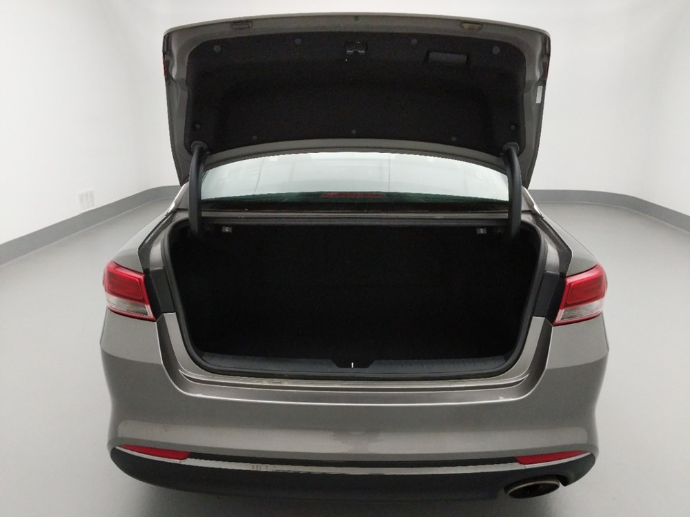 2017 Kia Optima - Trunk