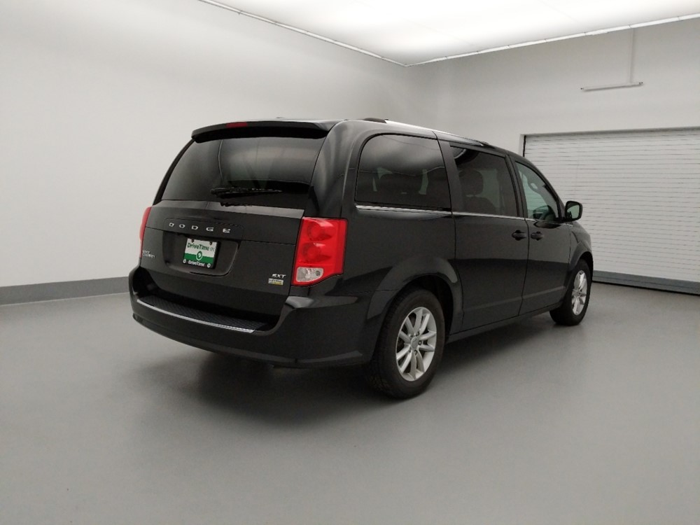 2018 Dodge Grand Caravan - Passenger Rear Bumper
