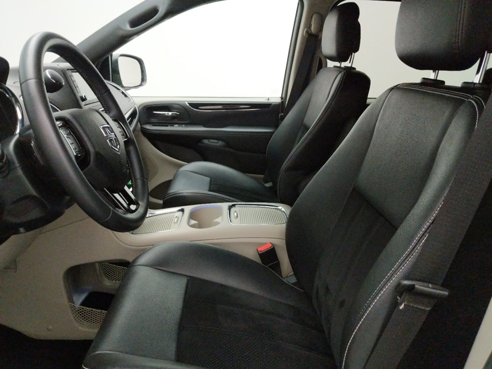 2018 Dodge Grand Caravan - Driver Front Seat