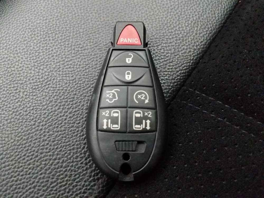 2018 Dodge Grand Caravan - Keys