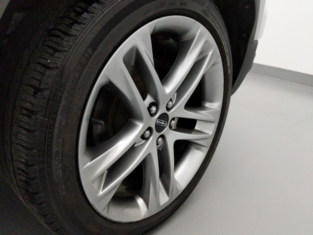 2016 Lincoln MKC - Wheel