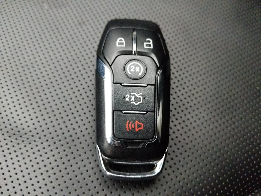 2016 Lincoln MKC - Keys