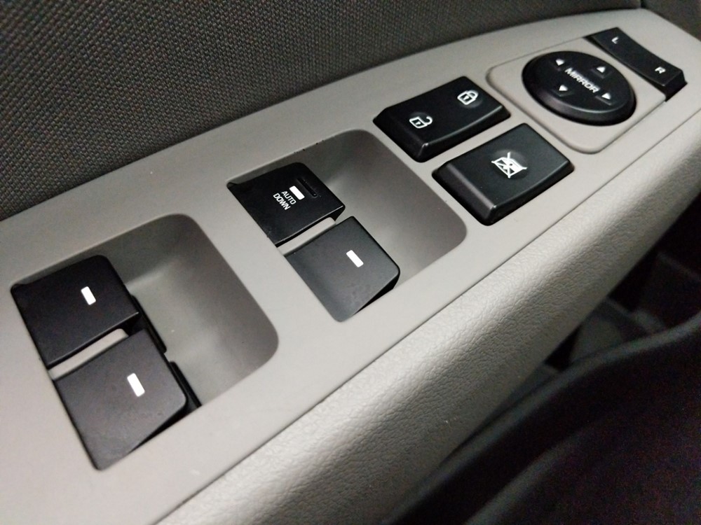 2018 Hyundai Elantra - Driver Power Windows/Lock Control