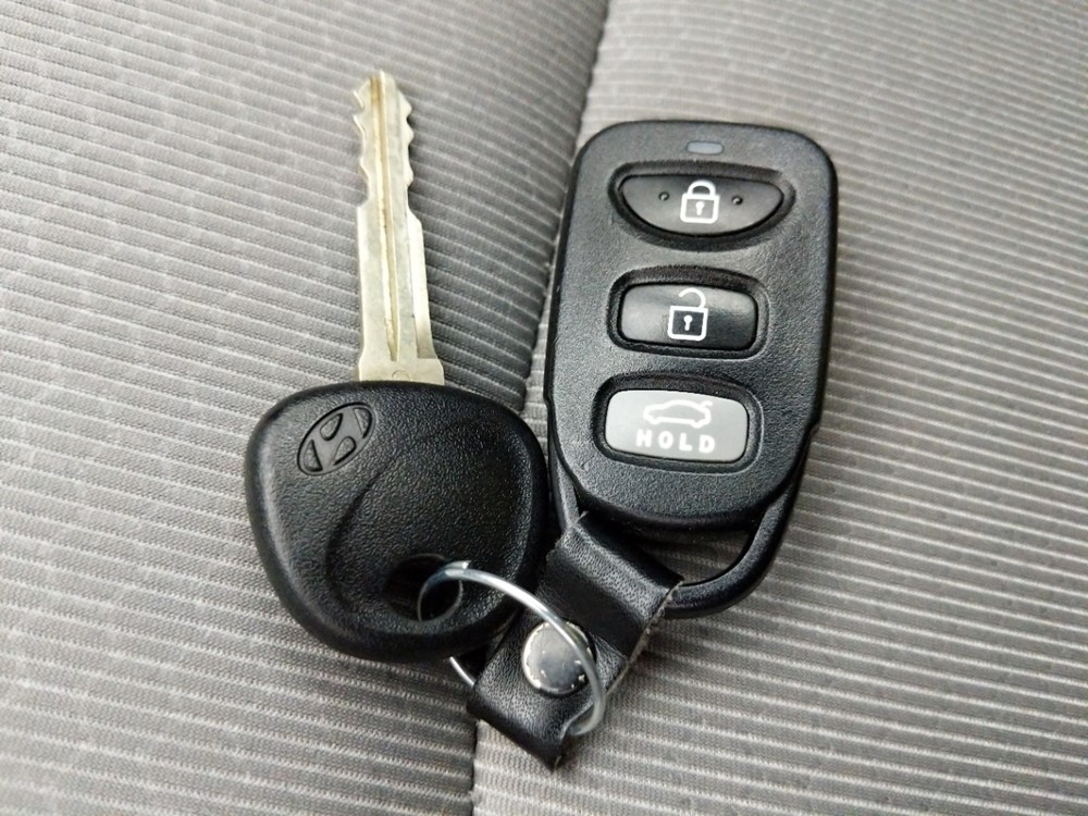 2018 Hyundai Elantra - Keys