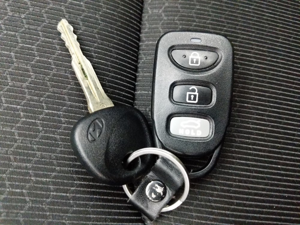 2018 Hyundai Elantra - Keys