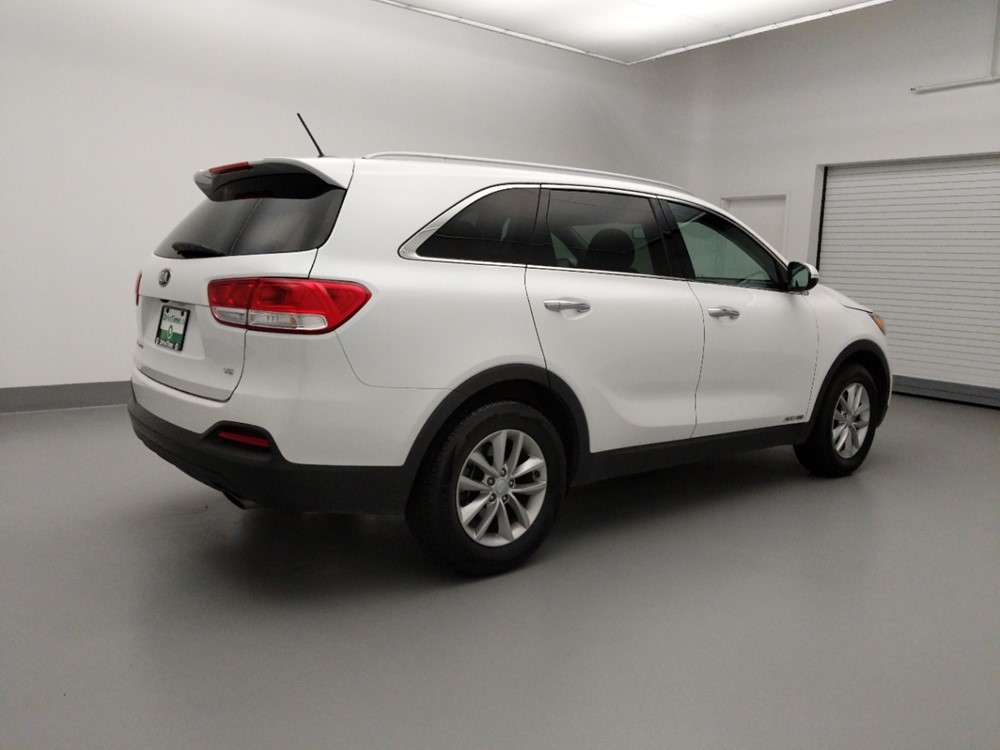 2018 Kia Sorento - Passenger Rear Side