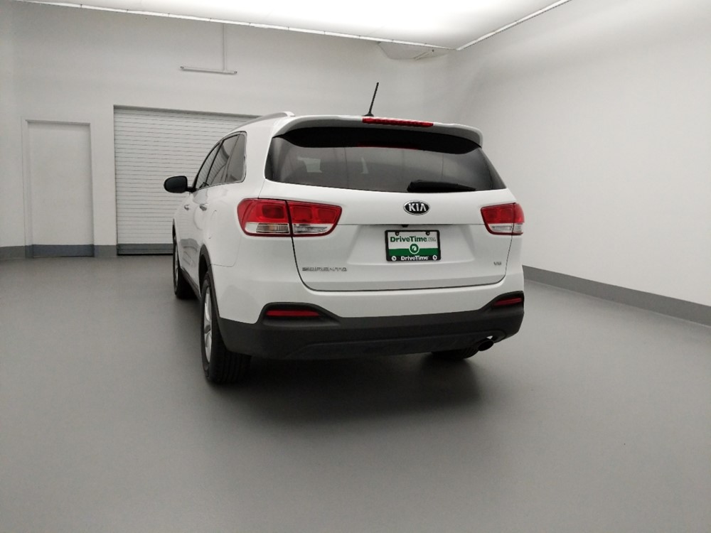 2018 Kia Sorento - Driver Rear Trunk