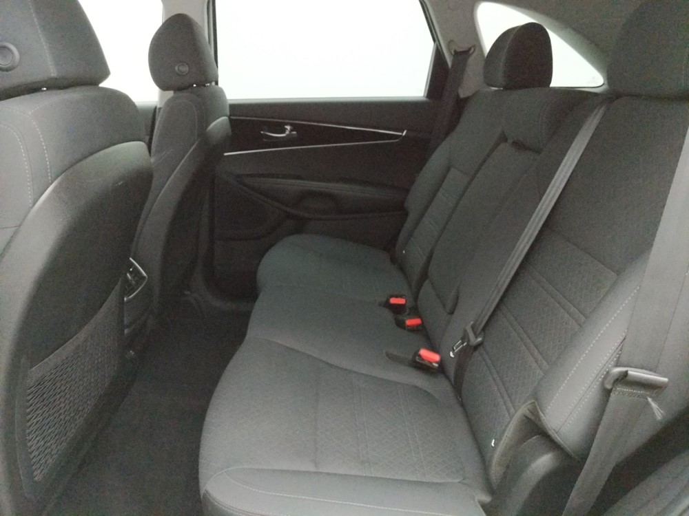 2018 Kia Sorento - Driver Rear Seat