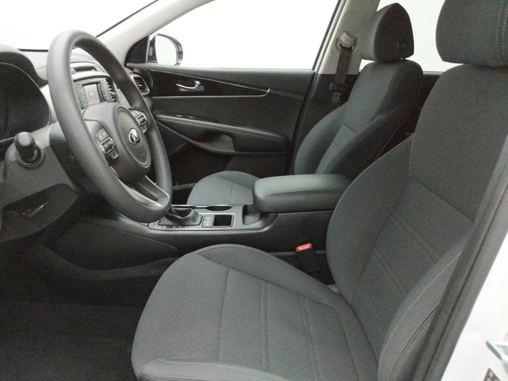 2018 Kia Sorento - Driver Front Seat