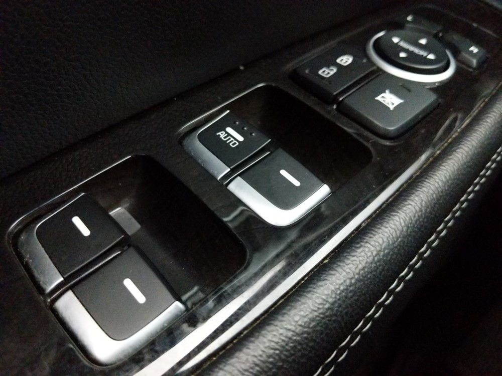 2018 Kia Sorento - Driver Power Windows/Lock Control