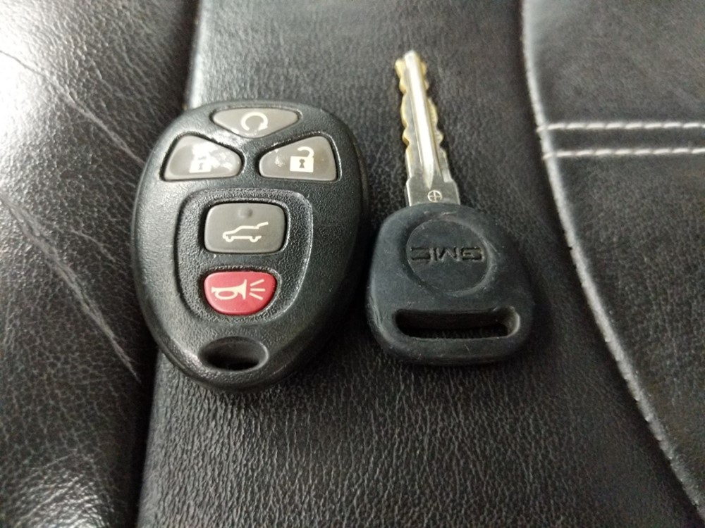 2013 GMC Acadia - Keys