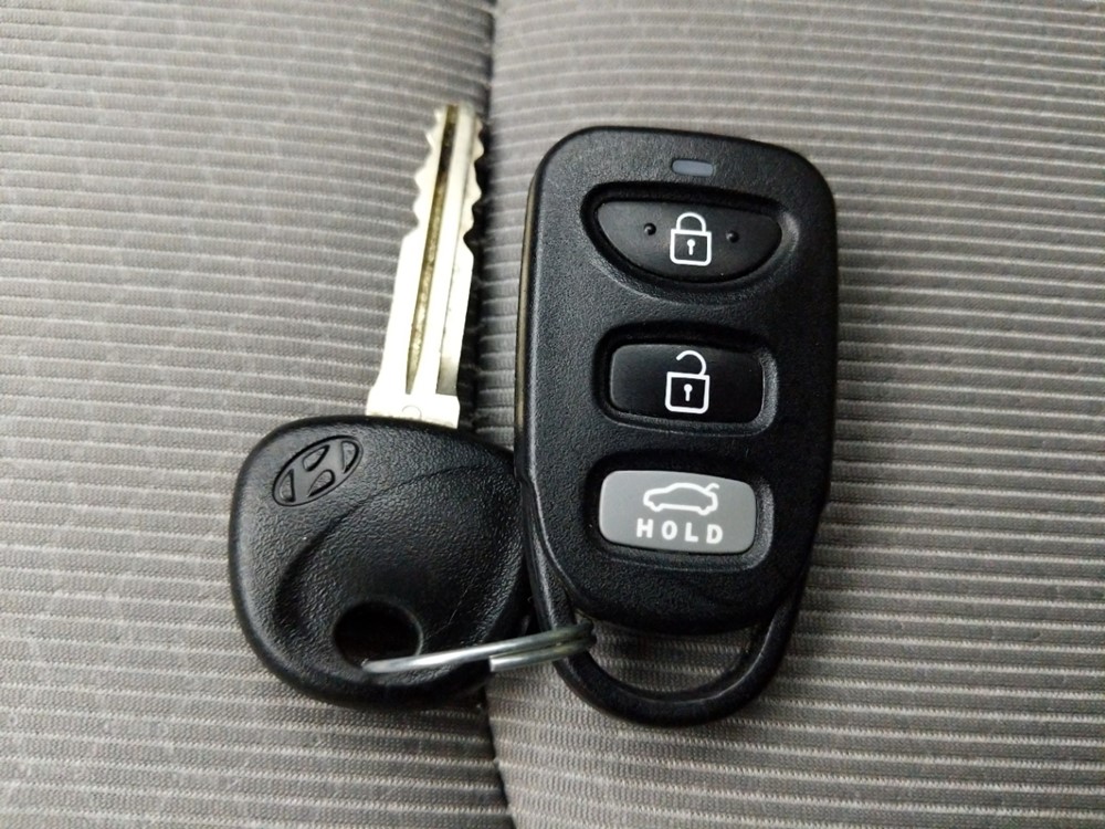 2018 Hyundai Elantra - Keys