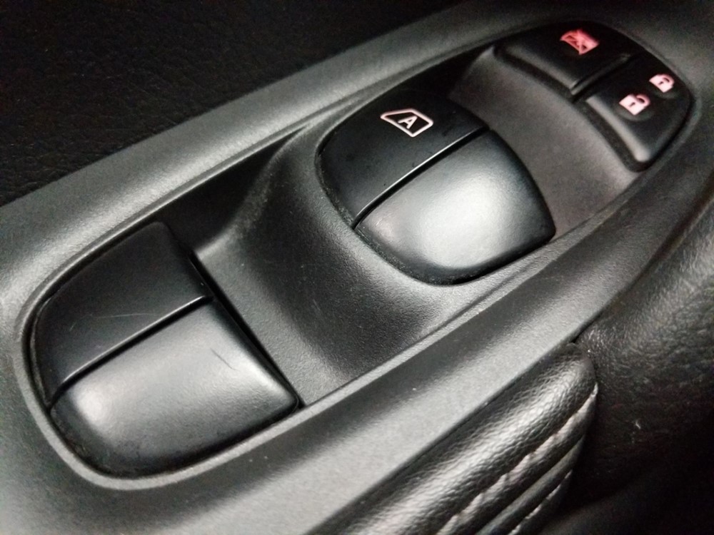 2017 Nissan Rogue - Driver Power Windows/Lock Control