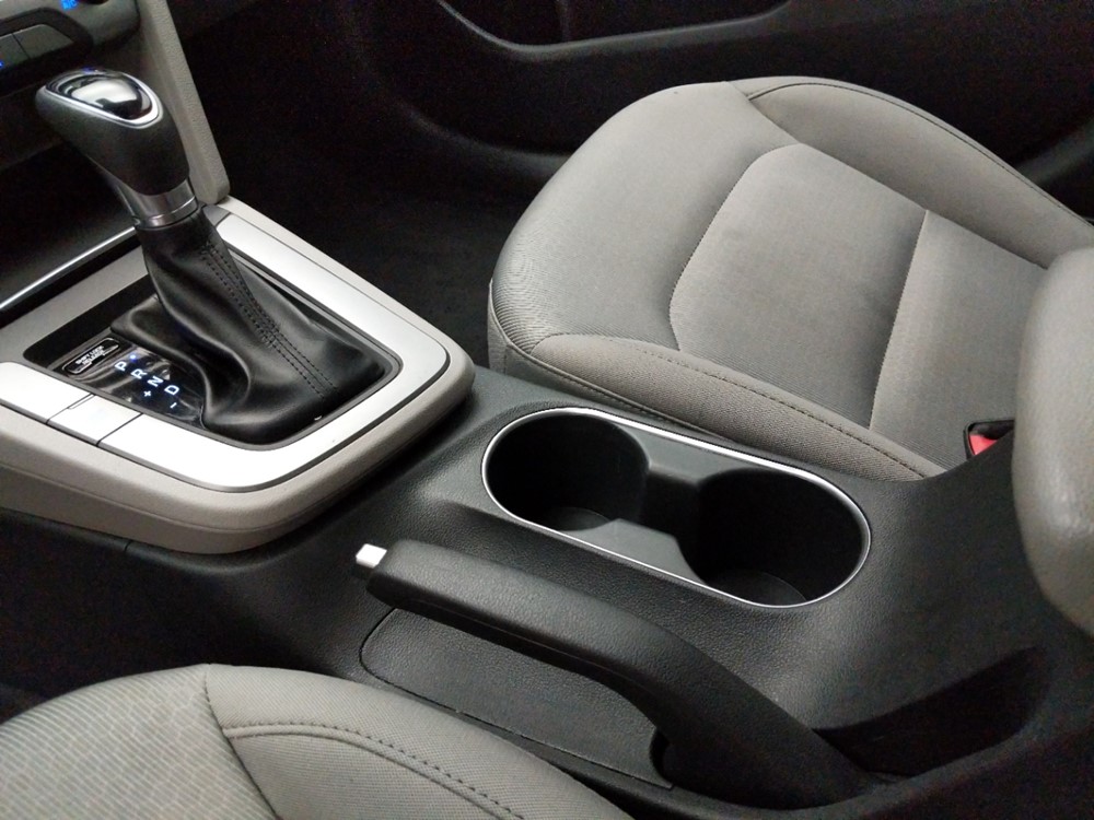 2018 Hyundai Elantra - Center Console/Cup Holders