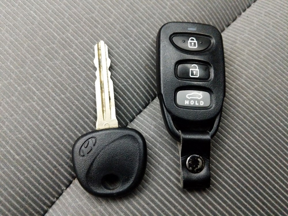 2018 Hyundai Elantra - Keys