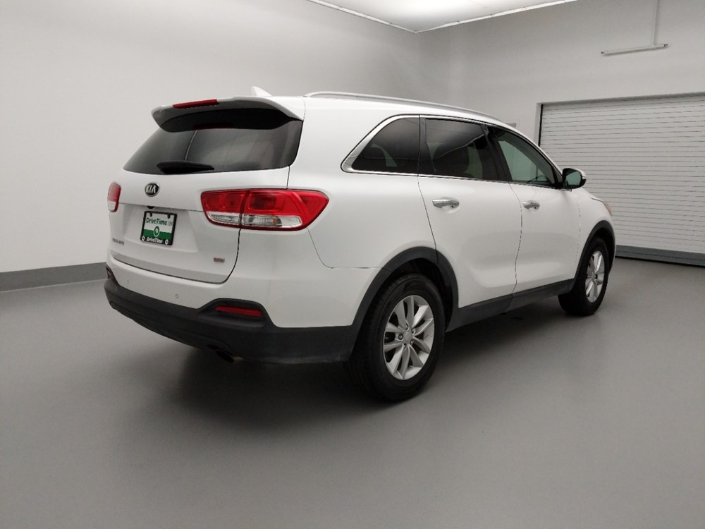 2016 Kia Sorento - Passenger Rear Bumper