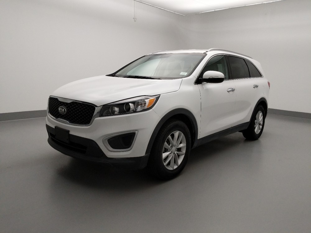 2016 Kia Sorento - Driver Front Bumper