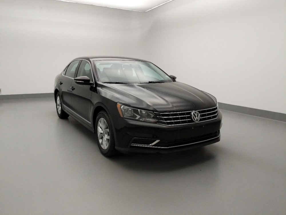 2016 Volkswagen Passat - Passenger Front Bumper