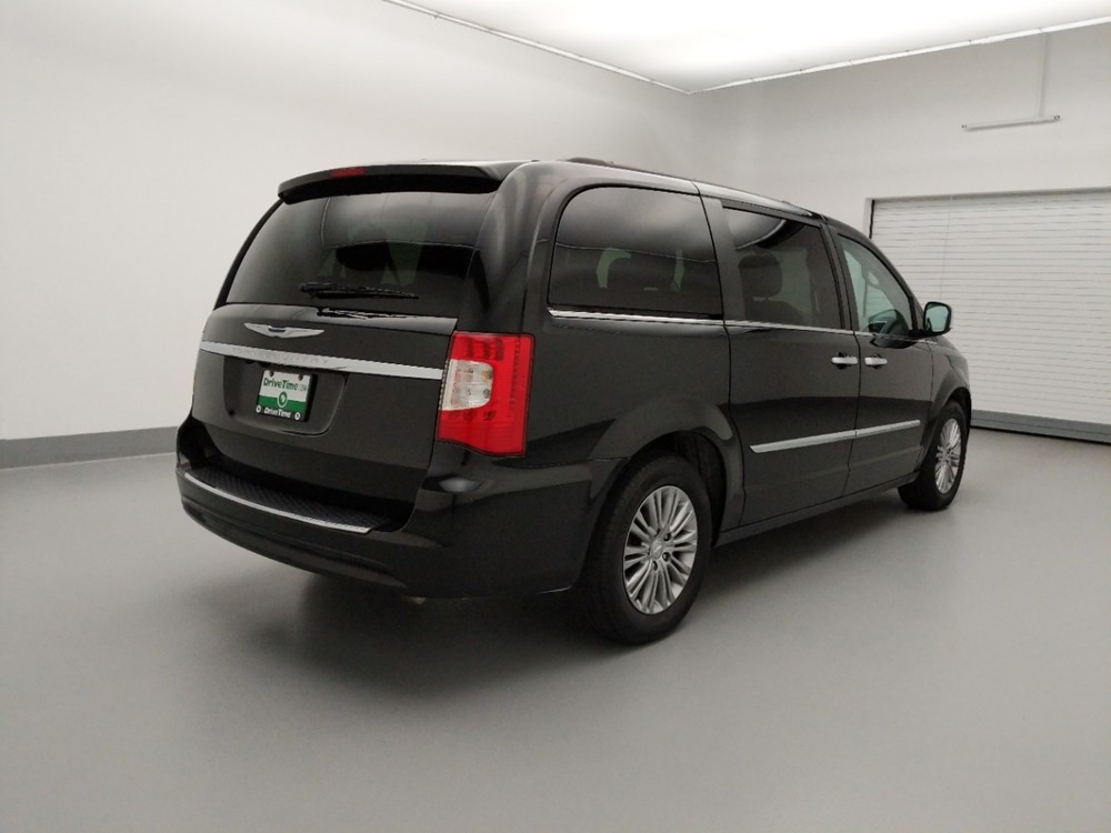 2016 Chrysler Town and Country - Passenger Rear Bumper
