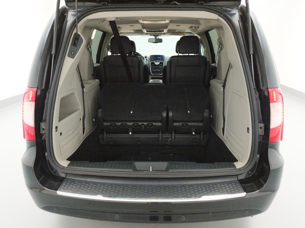 2016 Chrysler Town and Country - Trunk