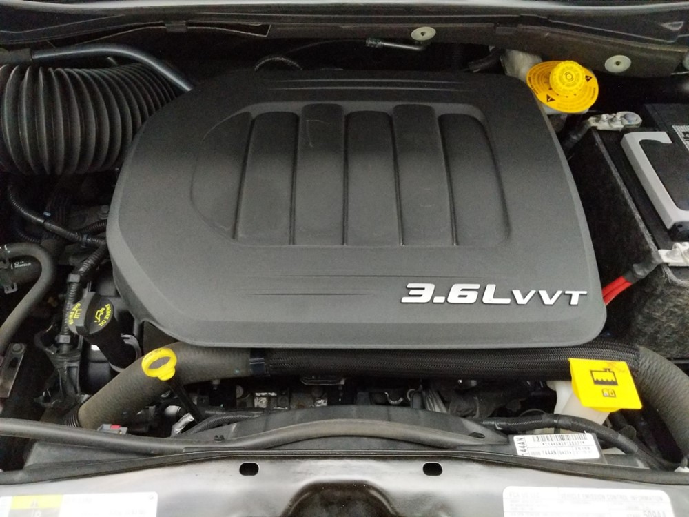 2016 Chrysler Town and Country - Engine