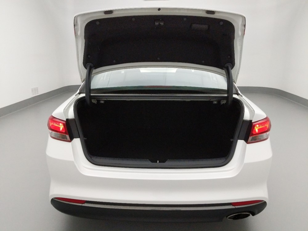 2016 Kia Optima - Trunk