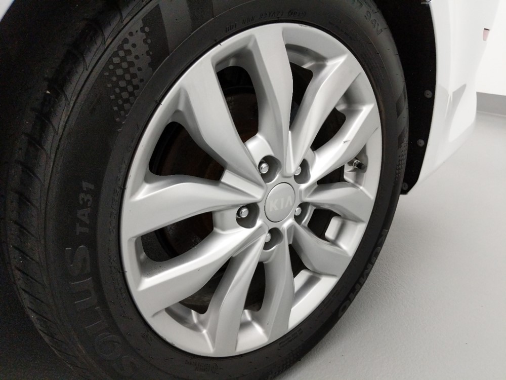 2014 Kia Optima - Wheel