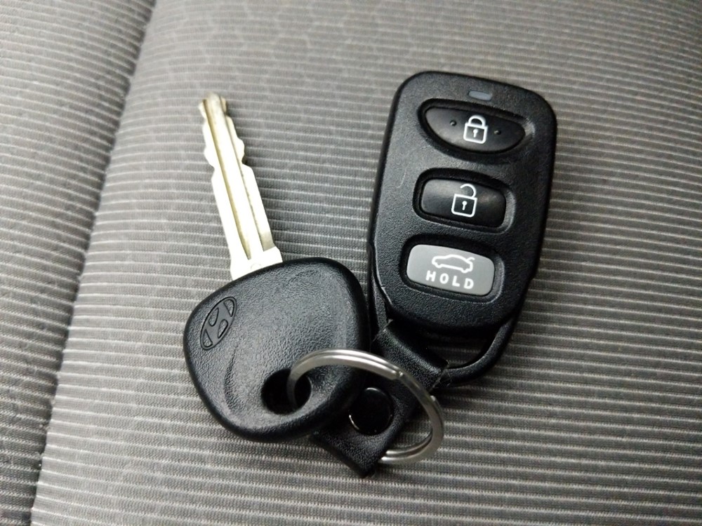 2017 Hyundai Elantra - Keys