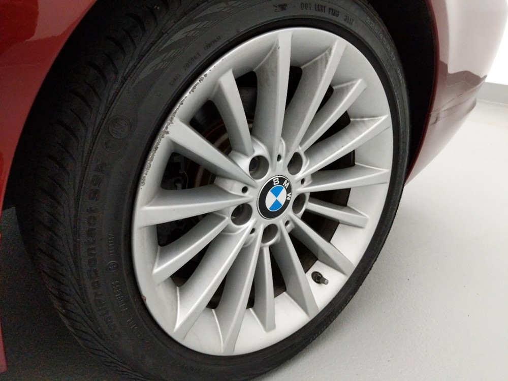 2011 BMW 328i - Wheel