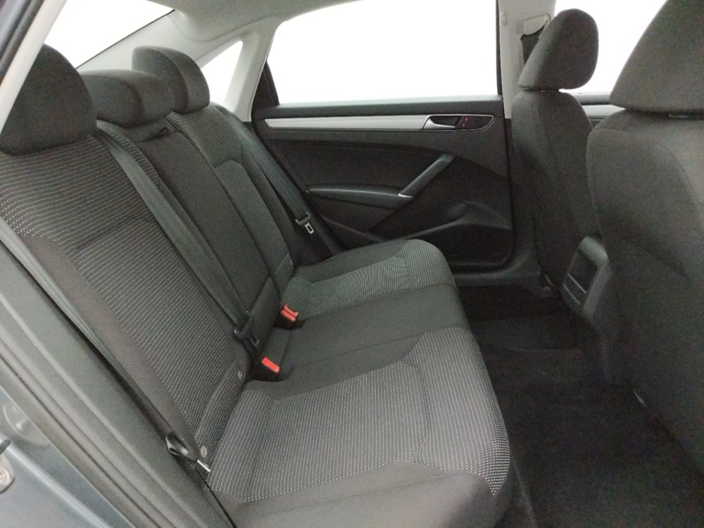 2016 Volkswagen Passat - Passenger Rear Seat