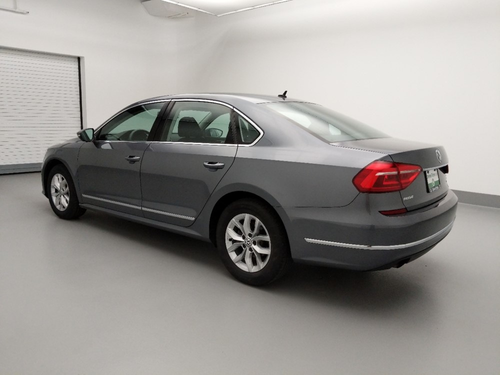 2016 Volkswagen Passat - Driver Rear Side