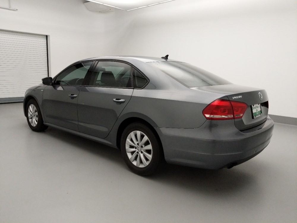 2015 Volkswagen Passat - Driver Rear Side