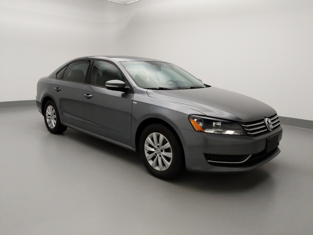 2015 Volkswagen Passat - Passenger Front Side