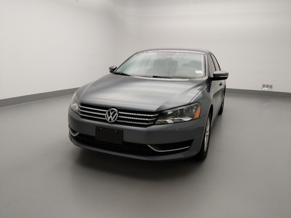 2015 Volkswagen Passat - Driver Front Hood