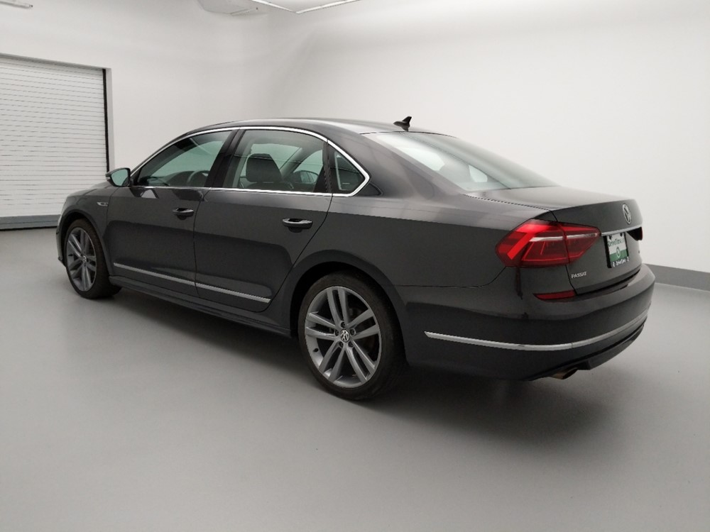2017 Volkswagen Passat - Driver Rear Side