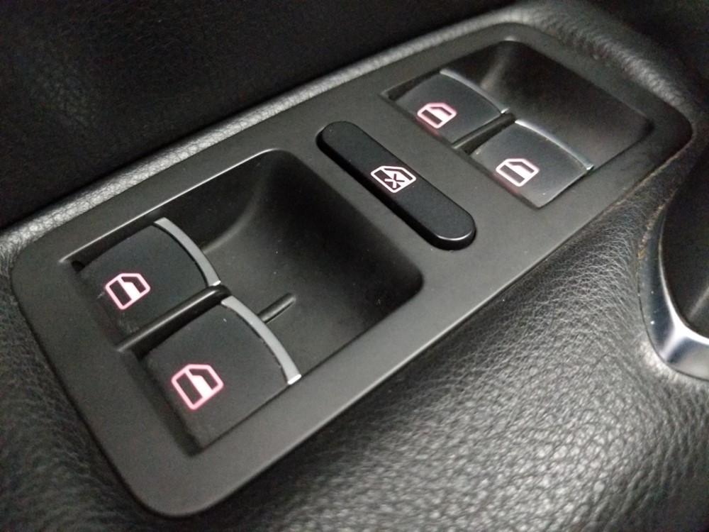 2017 Volkswagen Passat - Driver Power Windows/Lock Control