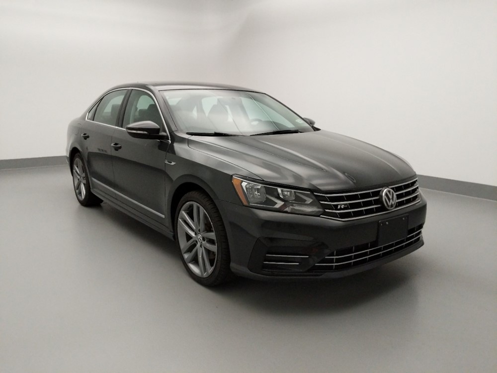 2017 Volkswagen Passat - Passenger Front Bumper