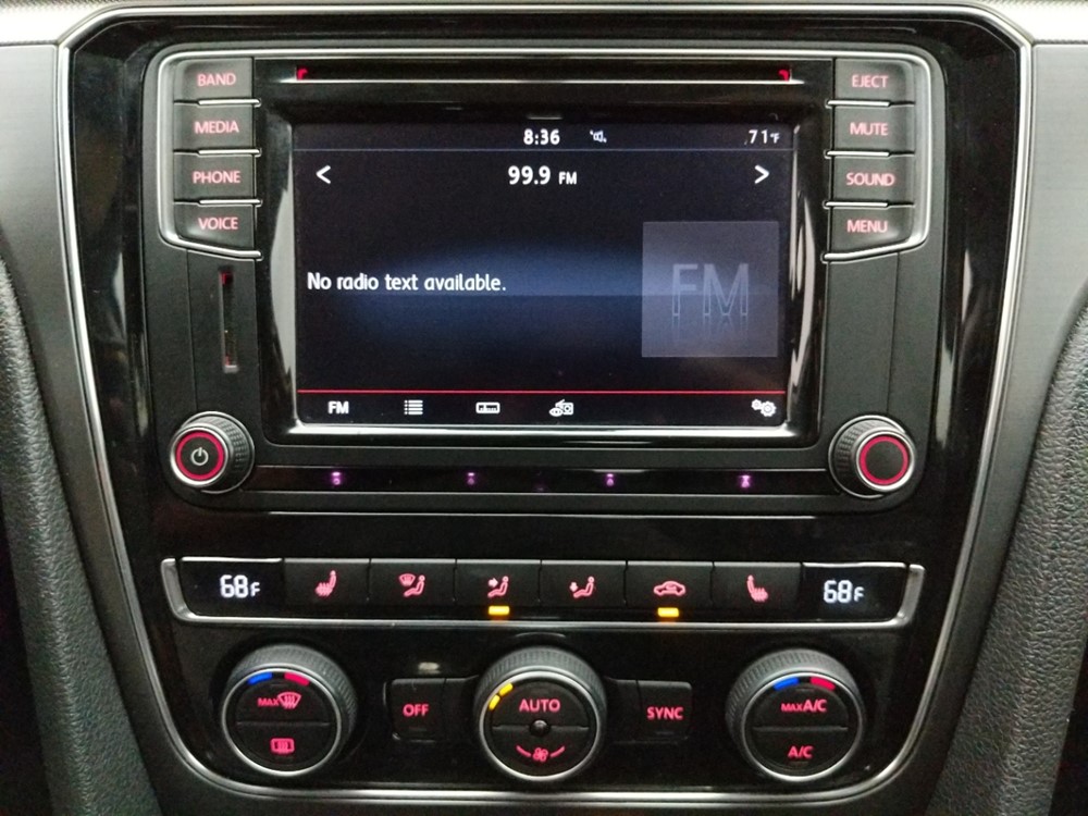 2017 Volkswagen Passat - Stereo Package