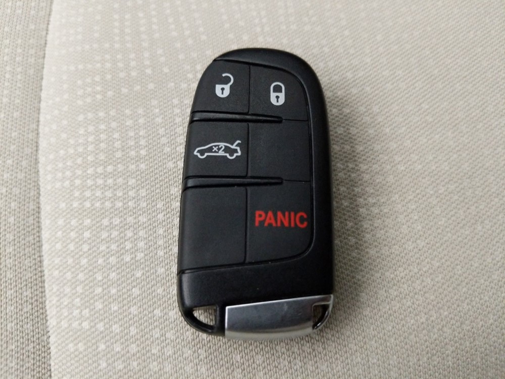 2016 Chrysler 200 - Keys